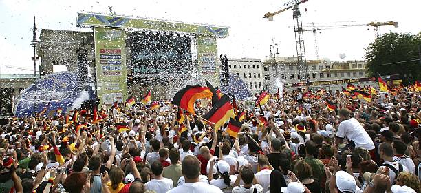 俱乐部与国家队的较量：欧冠和世界杯含金量对比