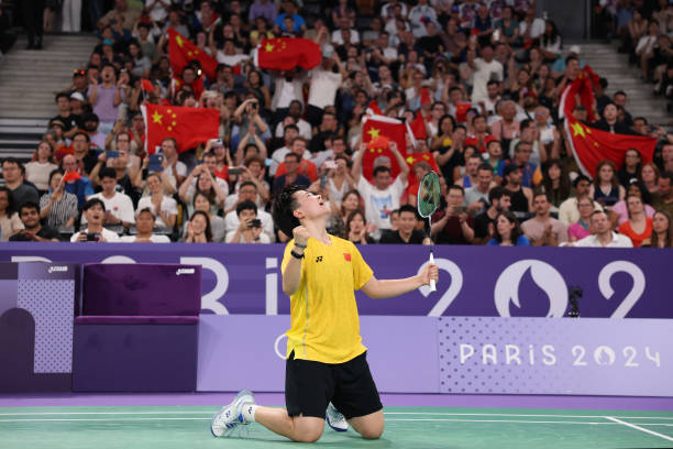 从“羽毛球”到“Badminton”：词汇背后的文化差异