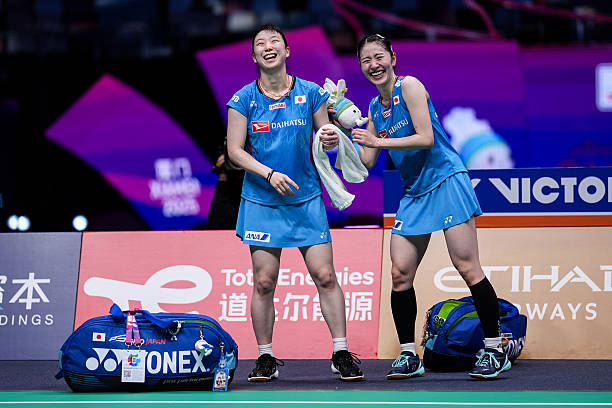 入门级羽毛球拍怎么选？百元内热门款对比