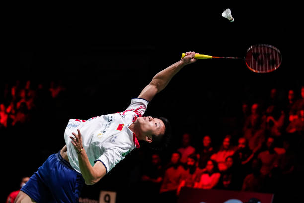 羽毛球单打比赛常见规则误区:避免因细节错误而丢分