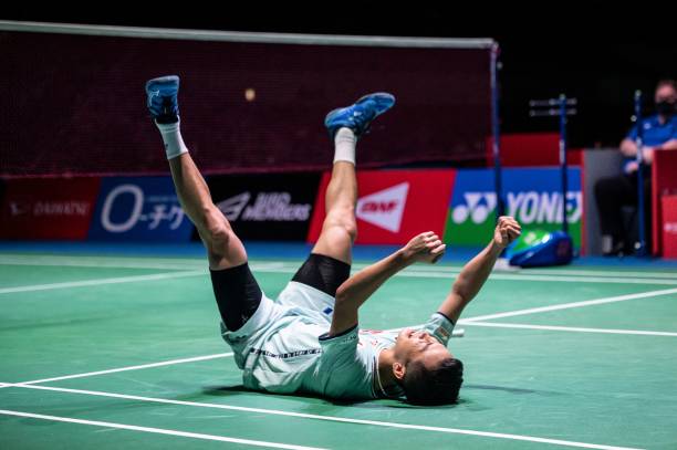 一小时羽毛球vs一小时网球：热量消耗对比实验