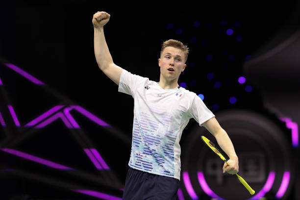 羽毛球比赛中球员受伤时的叫停规则与流程