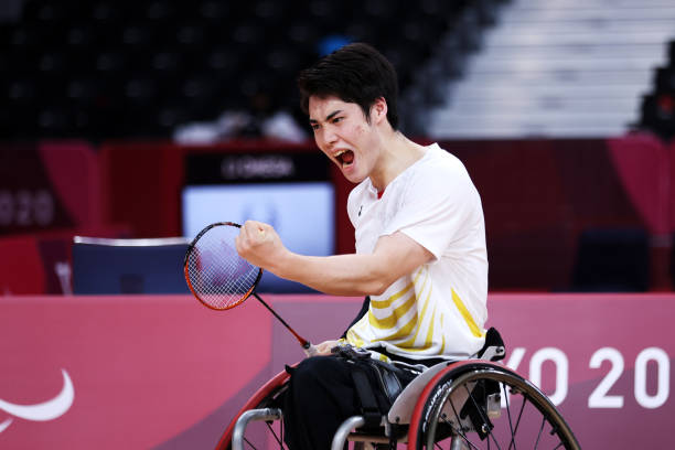 羽毛球拍品牌推荐:哪款更耐用且手感好?