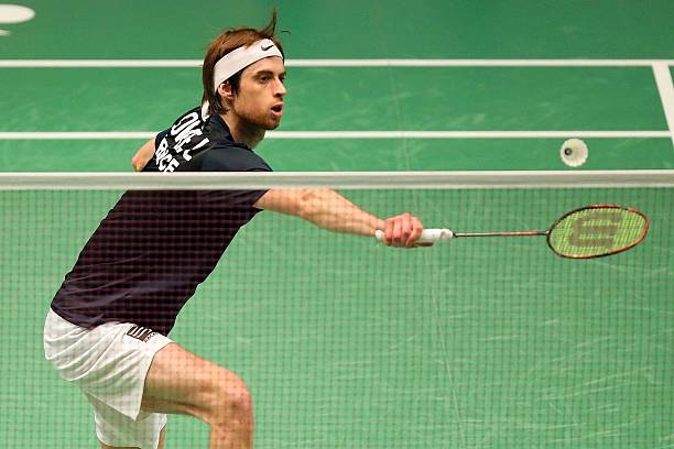 小学生羽毛球体能训练与团队协作方案