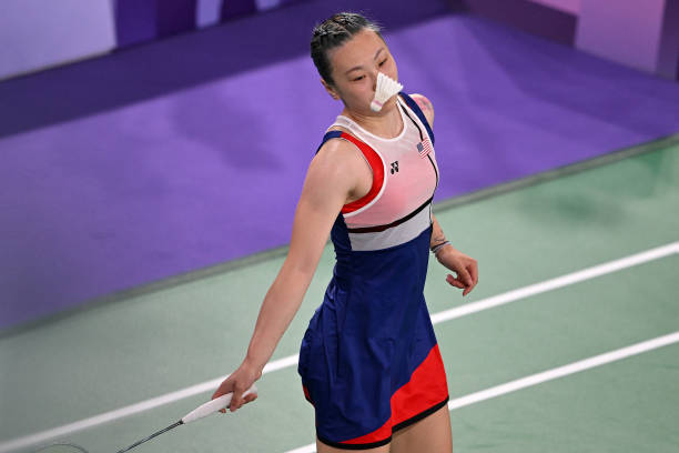 羽毛球双打站位与轮换规则:如何避免失误