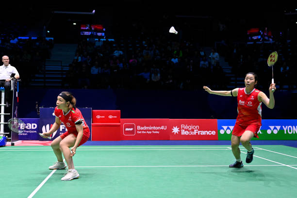 轻松学羽毛球:幼儿园小朋友的入门游戏指南