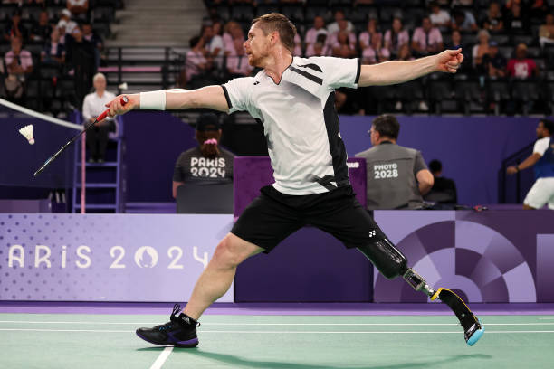 在羽毛球运动中收获成长