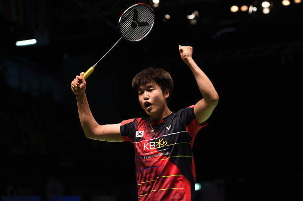 单打与双打羽毛球场尺寸对比：关键区别在哪里？