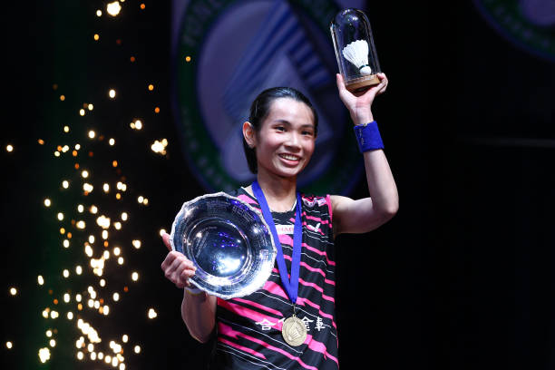 羽毛球规范用语大全：从基础到高级的完整术语库