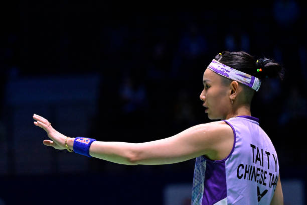 发球、接球、扣杀——羽毛球技术动作全指南