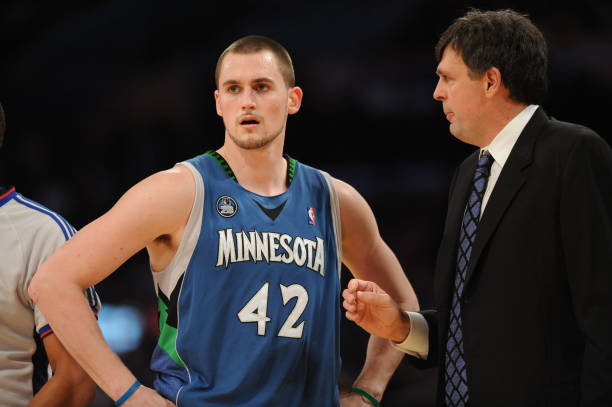 篮网告别杜兰特时代，未来重建之路何去何从