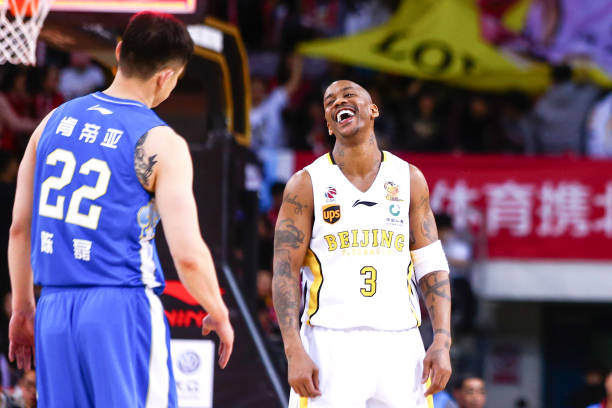 NBA西部最新排名:掘金领跑,湖人勇士争夺季后赛席位