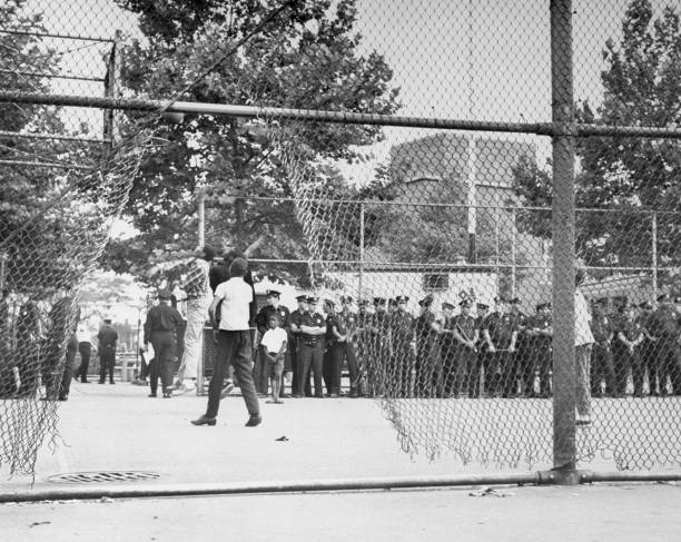 从矮个子到高个子:控球后卫身高的演变趋势