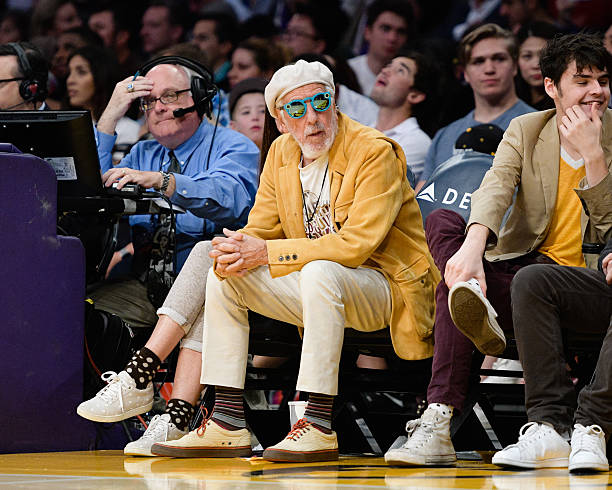 篮球二次运球犯规判定：规则解析与实战案例