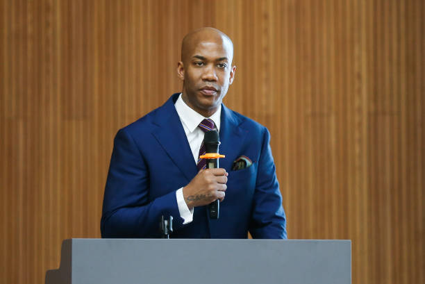 篮球训练必备：10个基础动作详细教学