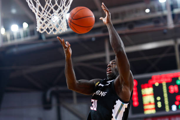 历史上那些经典的NBA总决赛抢七主场胜利