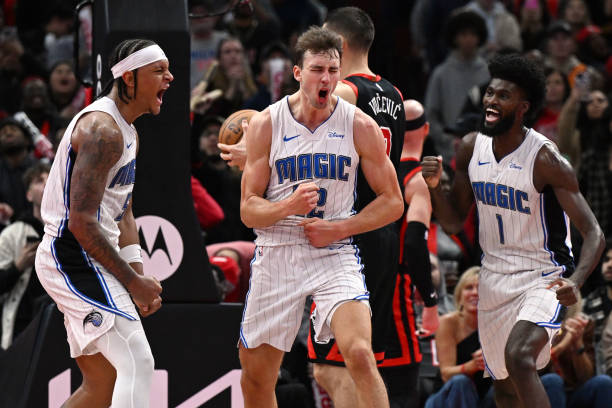 如何正确区分携带球和走步?规则详解