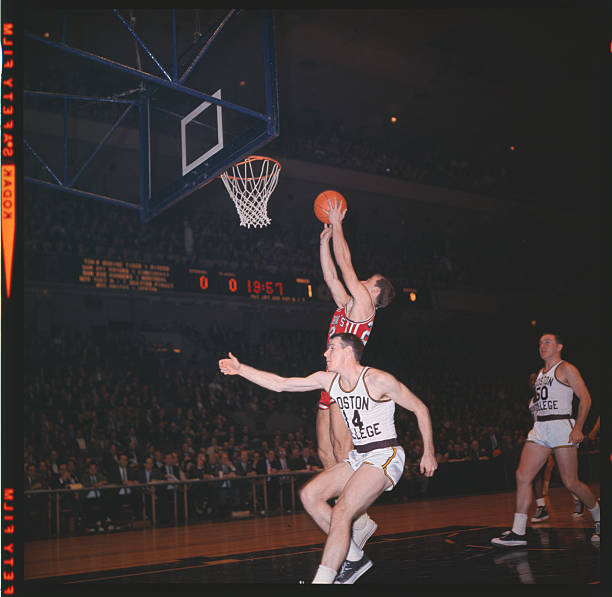 九球直播免费体育直播nba录像回放的配乐与画面如何增强影片氛围？