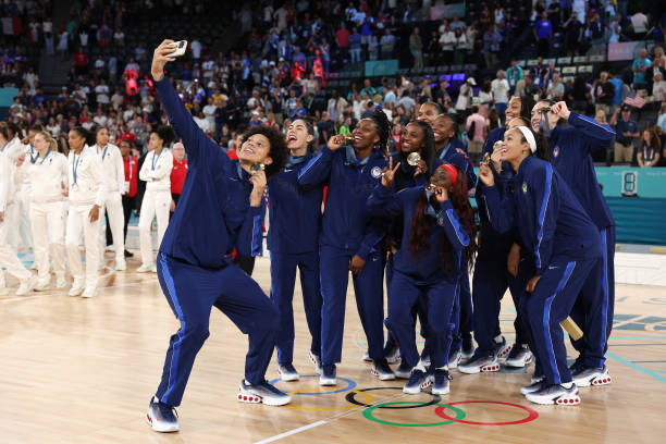 篮球规则视频教程：完整版规则详解与案例分析