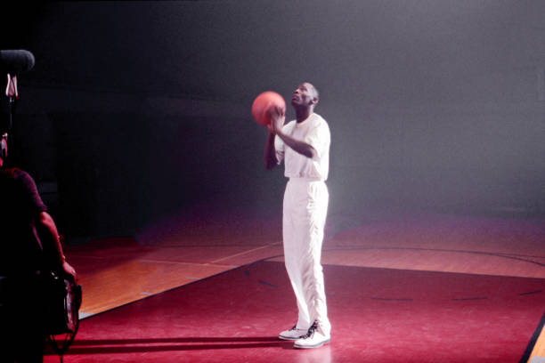 重评90年代四大中锋：尤因是否真的最弱？