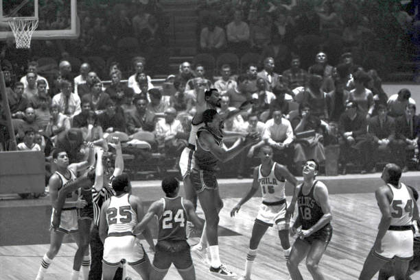 锁定CCTV5+,实时观看CBA赛事直播!