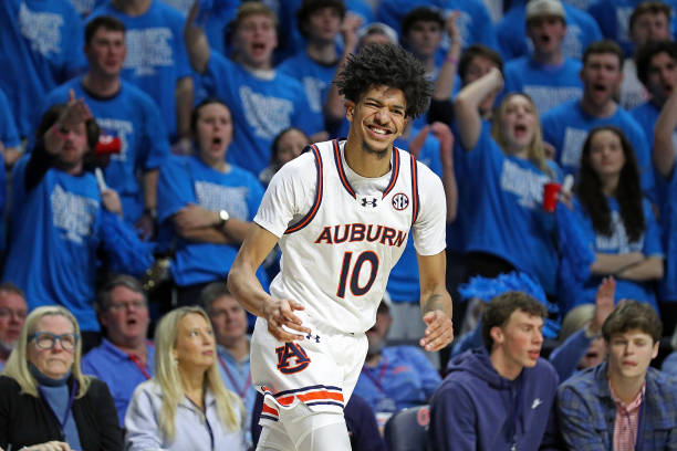 NBA：开局满级中锋天赋，制霸禁区