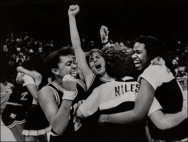 2023新款李宁中锋篮球鞋实战体验：音速VS驭帅