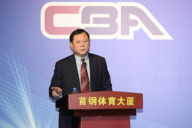 纬来体育NBA经典赛事回放：重温精彩瞬间