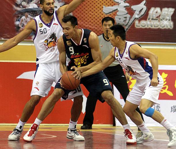 半场人盯人防守战术对球员个人防守能力的要求