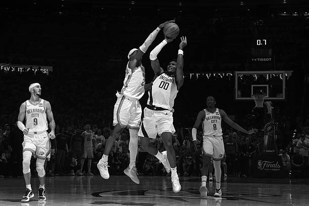 青春与篮球：佳佳在球场上的蜕变之旅