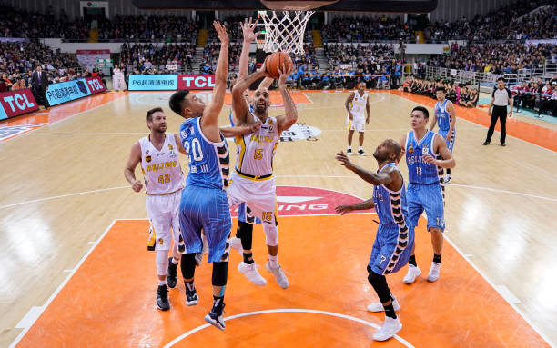 你知道NBA篮板上沿离地有多高吗?答案在这里!