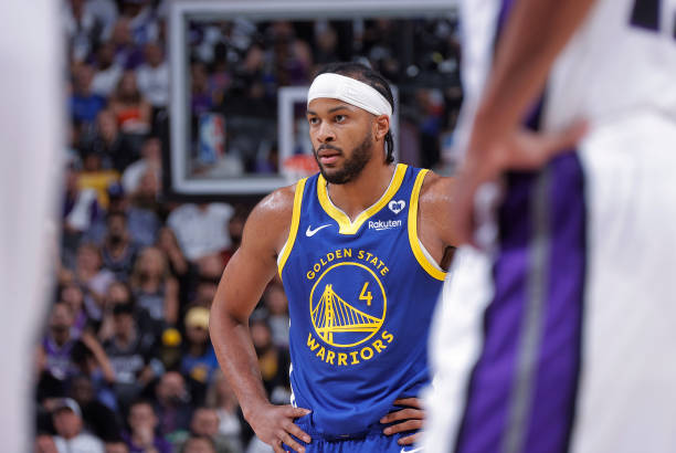 室内与室外篮球场围网尺寸差异对比