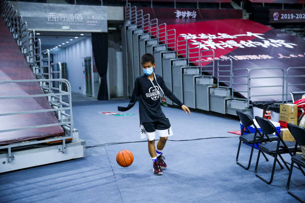 CBA排名实时追踪:哪些队伍有望冲击前四?