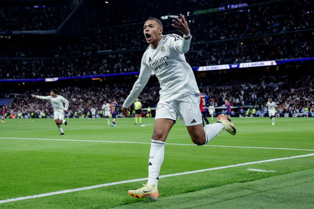 从马克莱莱到坎特：足坛历史级断球大师盘点