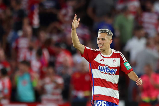 (从材料角度进行对比)