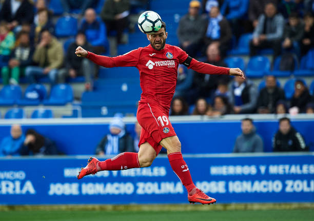 德甲历届冠军图表解析:从门兴到多特的辉煌时刻