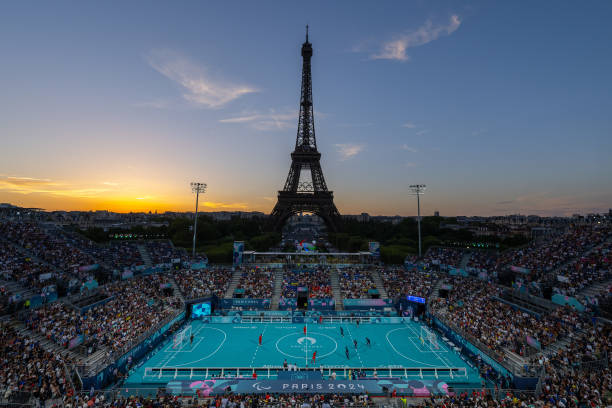 禁区内的任意球:规则解析与常见误区