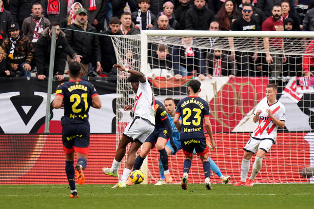 欧冠冠军能永久保留奖杯吗？奖杯制作规则解析