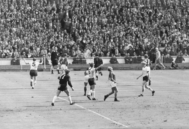 金球奖得主大比拼:十大最具影响力足球明星