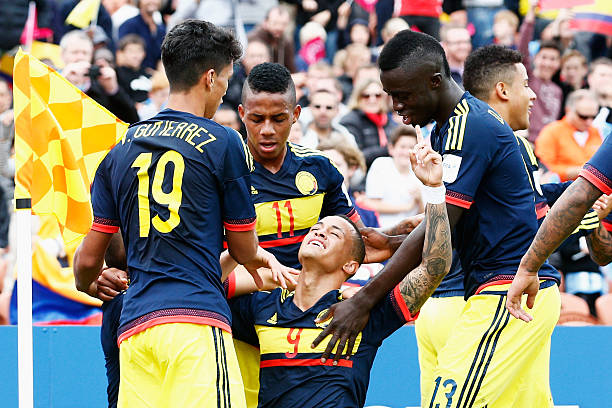 贝克汉姆职业生涯全回顾：曼联、皇马与英格兰队的辉煌岁月