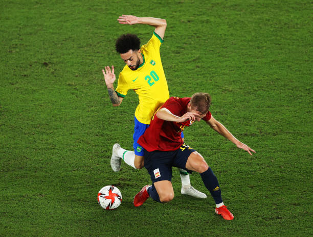 足球史上射门球速纪录保持者是谁？