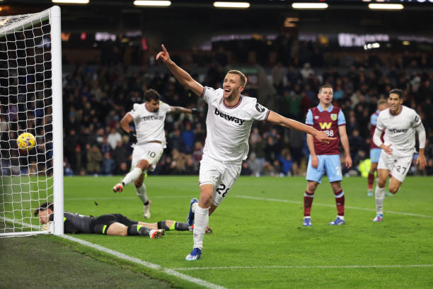 不容错过!德甲强强对话:法兰克福对阵勒沃库森全程直播