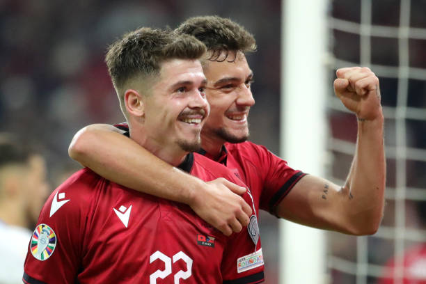 6月18日足球赛果全记录：球迷必看的比分与数据