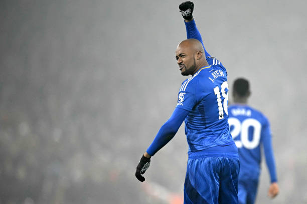 利物浦终圆梦！30年等待捧起英超冠军奖杯