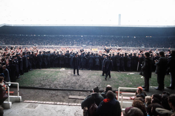 从小组赛到决赛:曼城欧冠阵容的轮换策略