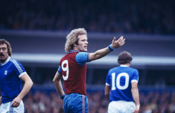 个人进攻原则的核心:时机、空间与技巧的运用