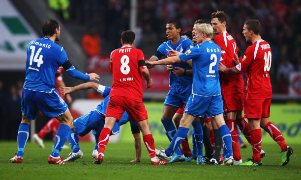 足球巨星C罗的身体指标:身高、体重和体脂率全解析