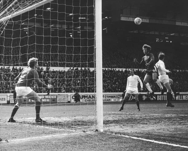 如何提高定位球踢准的精准度?