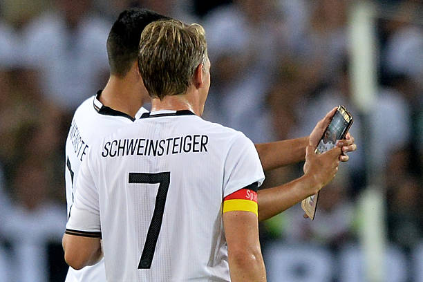 征程开启：法国队卫冕之路赛程时间表（世界杯/欧洲杯周期）