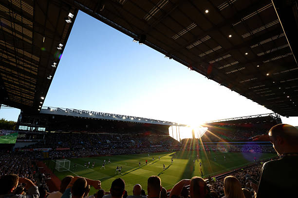 防坑指南：这些足球直播APP有风险，下载前必看！